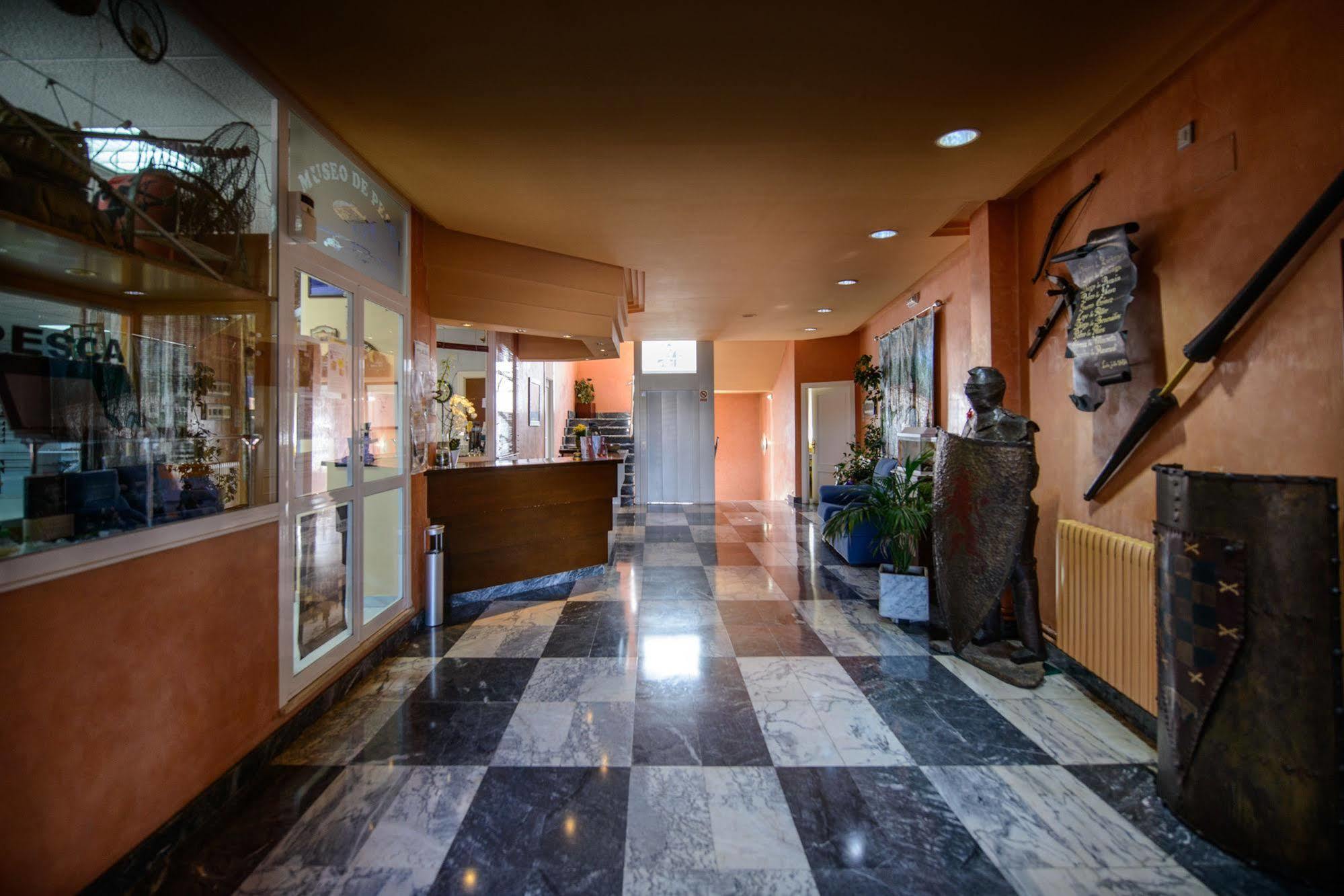 Hotel El Paso Honroso Оспиталь-де-Орбиго Экстерьер фото